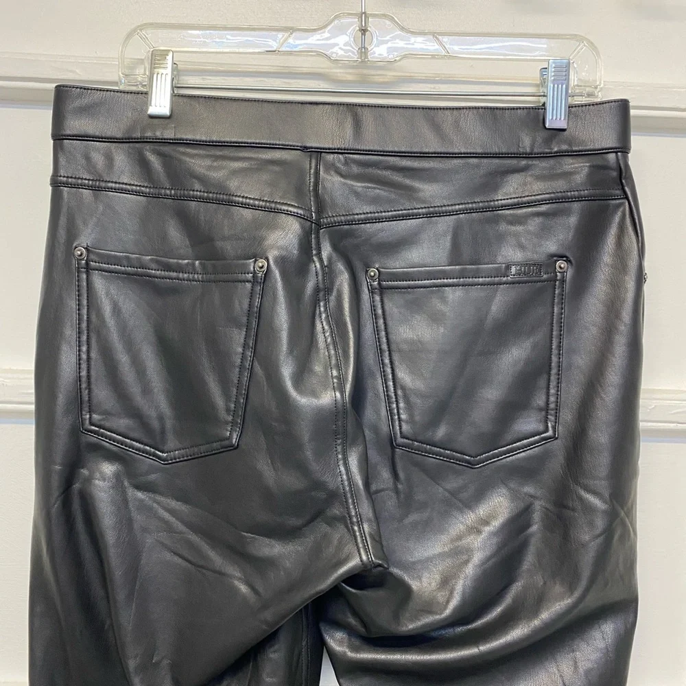 HUE Faux Leather Suede Lining Taper Leg Legging/Pant stretch pull on women’s L - Picture 9 of 13